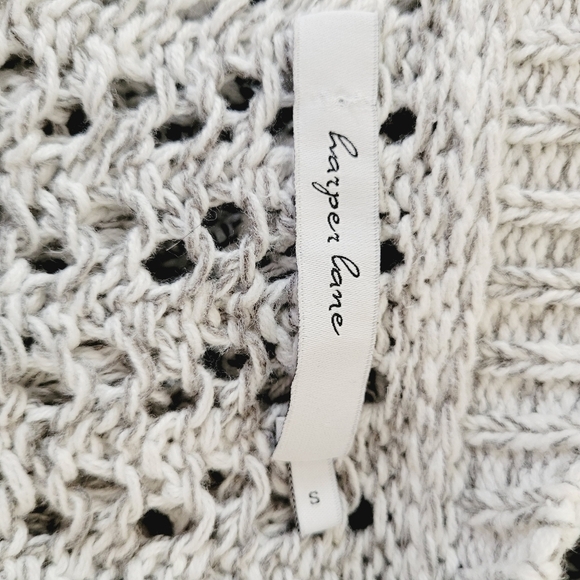 Harper Lane Gray Black White Crochet Open Knit‎ Sweater - Picture 7 of 11